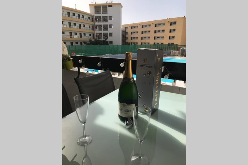 Yumbo Beach Apartment Perfect Location Free Fast Wifi Playa del Ingles  Luaran gambar